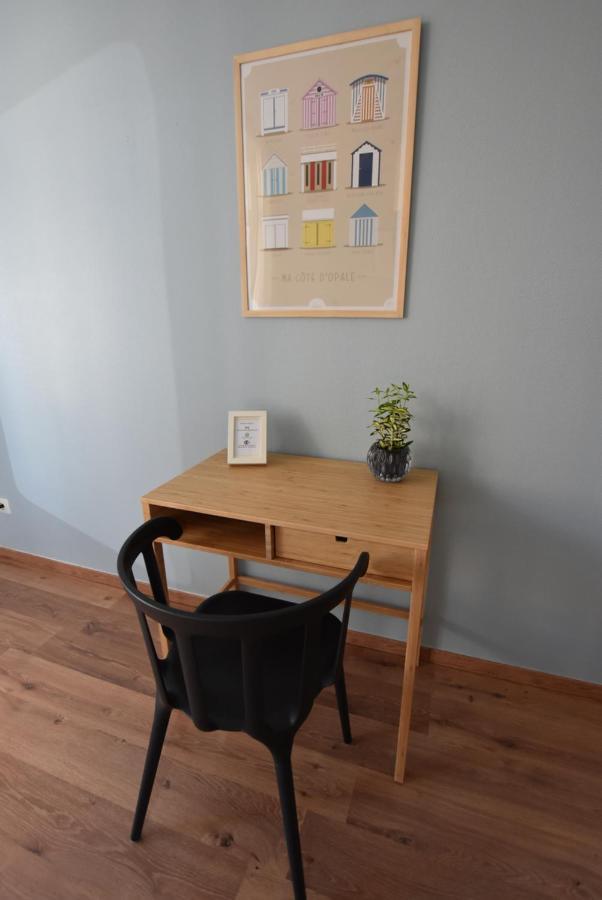 Le Bienvenu - T2 Avec Terrasse Au Coeur De Malo Apartamento Dunkirk Exterior foto